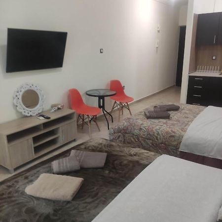 G M 3 Rooms Kentpo In The Heart Of The City Лариса Екстер'єр фото