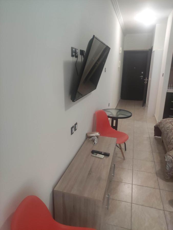 G M 3 Rooms Kentpo In The Heart Of The City Лариса Екстер'єр фото
